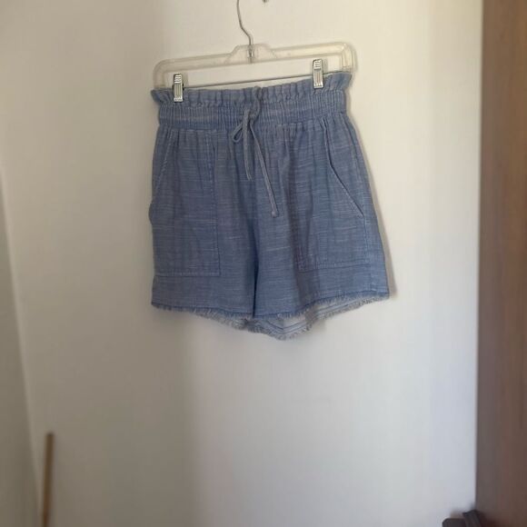 Doe & Rae blue raw hem drawstring shorts with pockets - Picture 4 of 9
